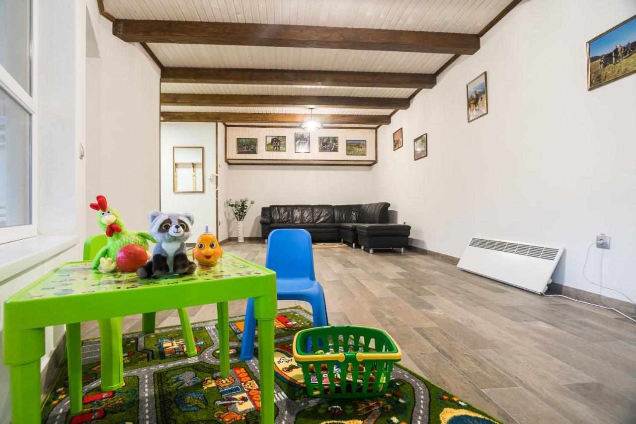 Private House Scherbovets Zhdeniievo Exterior photo